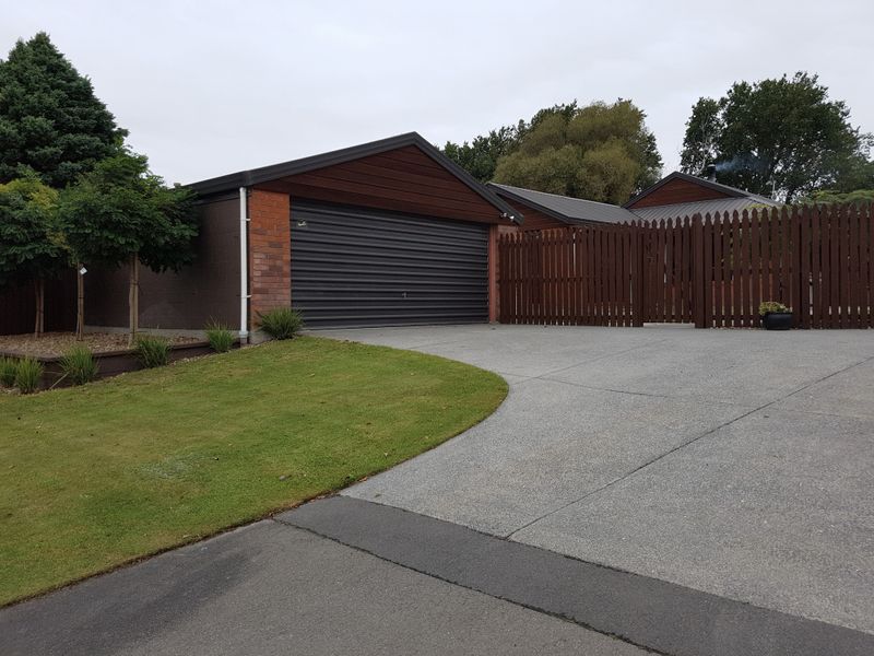 sunpentown shoe polisher white quartz countertops houston