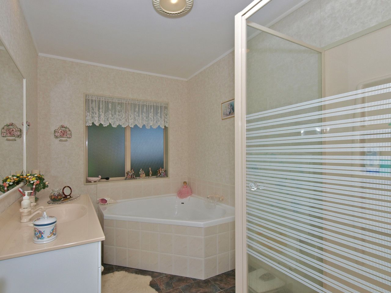 105 Eugenia Rise, Goodwood Heights, Manukau City