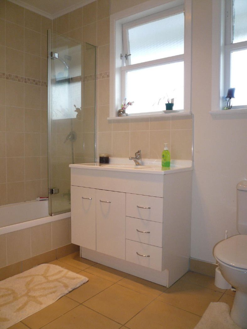 37 Edgewater Drive, Pakuranga, Manukau City