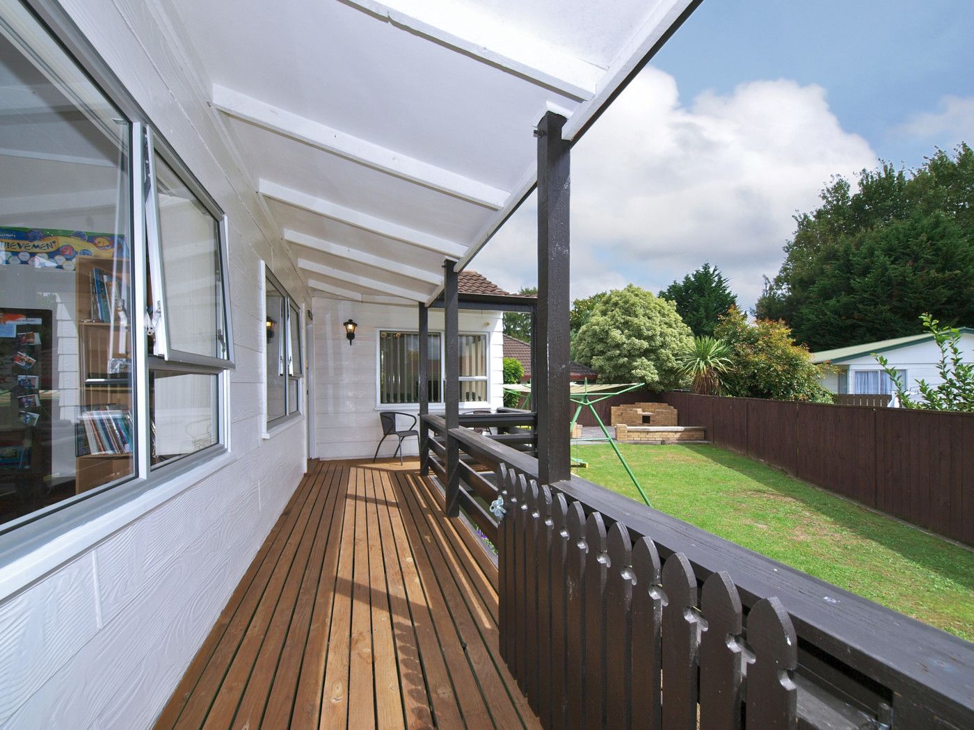 25 Oakmont Place, Wattle Downs, Manukau City