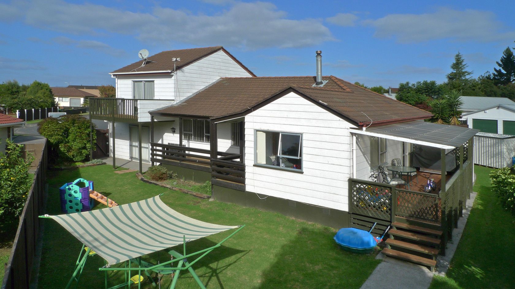 25 Oakmont Place, Wattle Downs, Manukau City