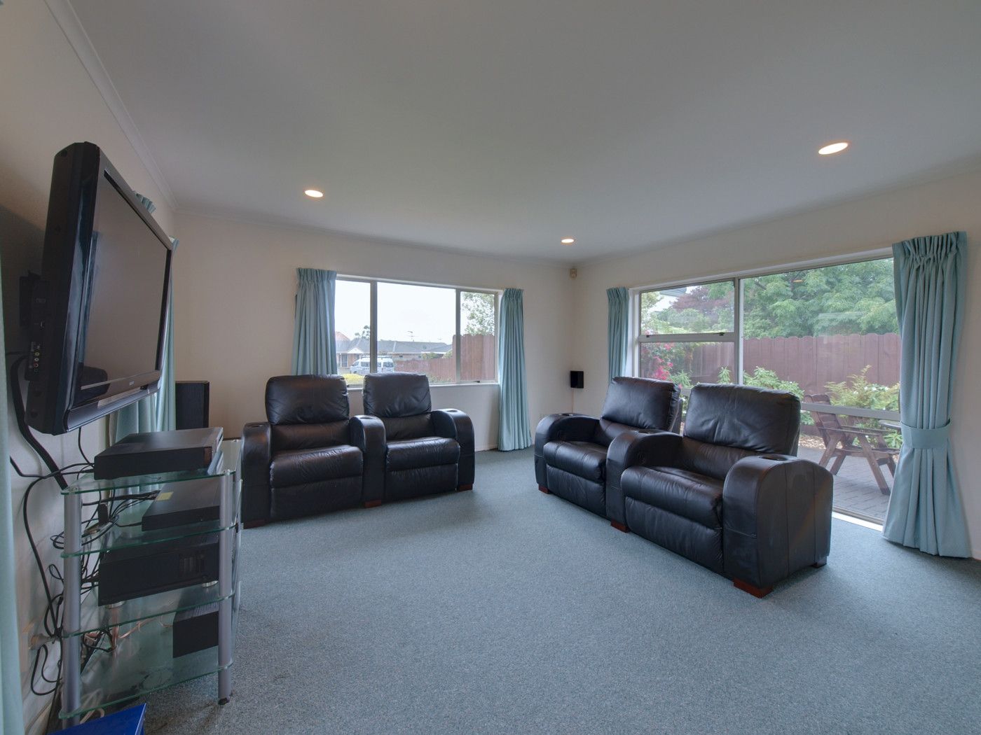 17 Mt Blanc Place, Northpark, Manukau City