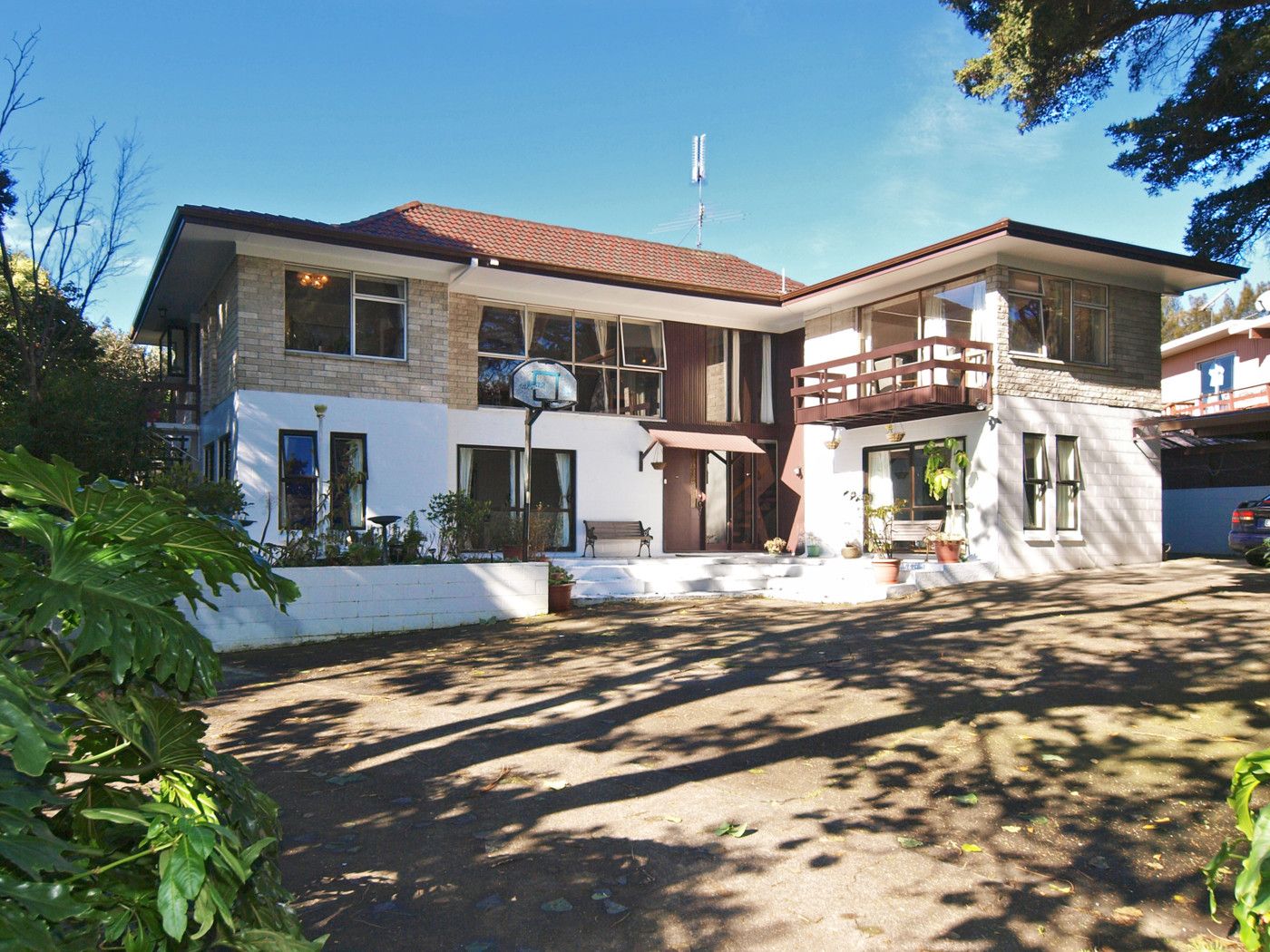 110 Lawrence Crescent, Hill Park, Manukau City