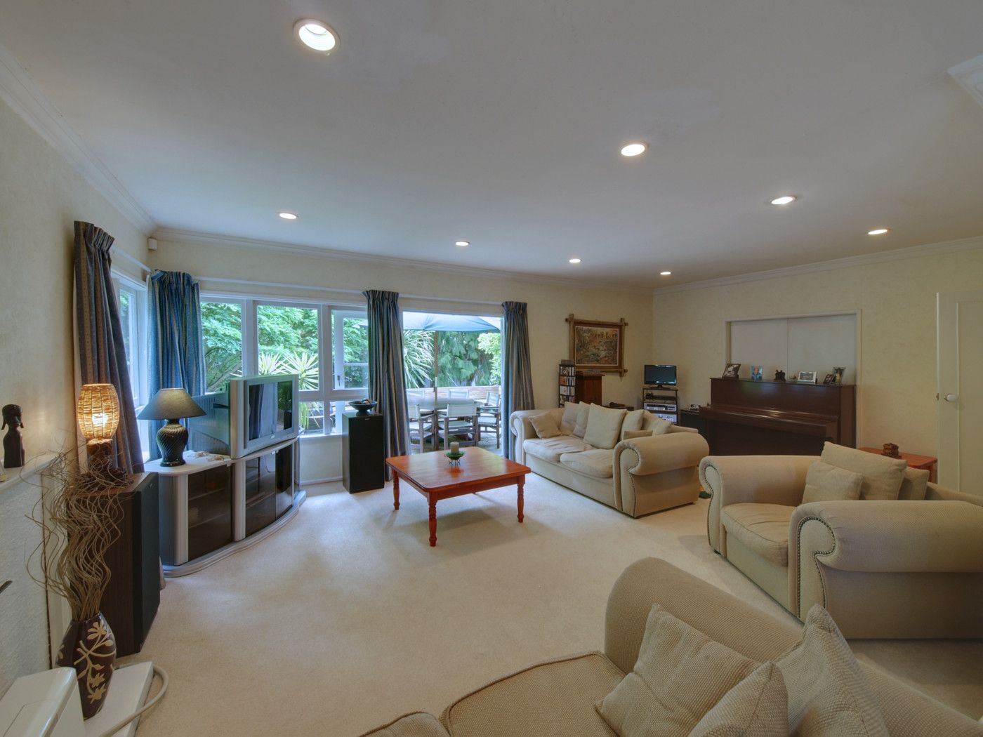 70 Grande Vue Road, Hill Park, Manukau City