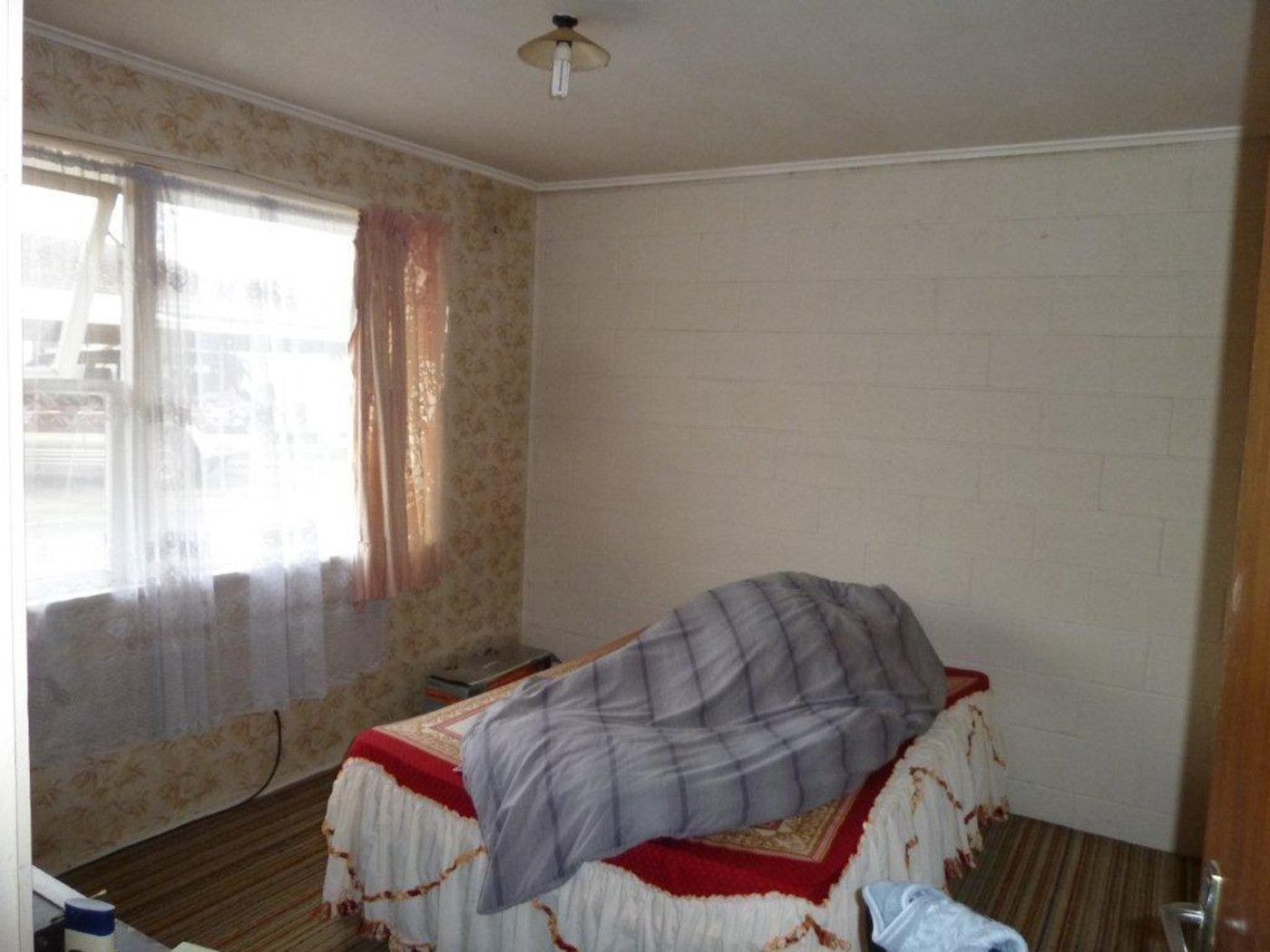 2/12 Reagan Road, Papatoetoe, Manukau City