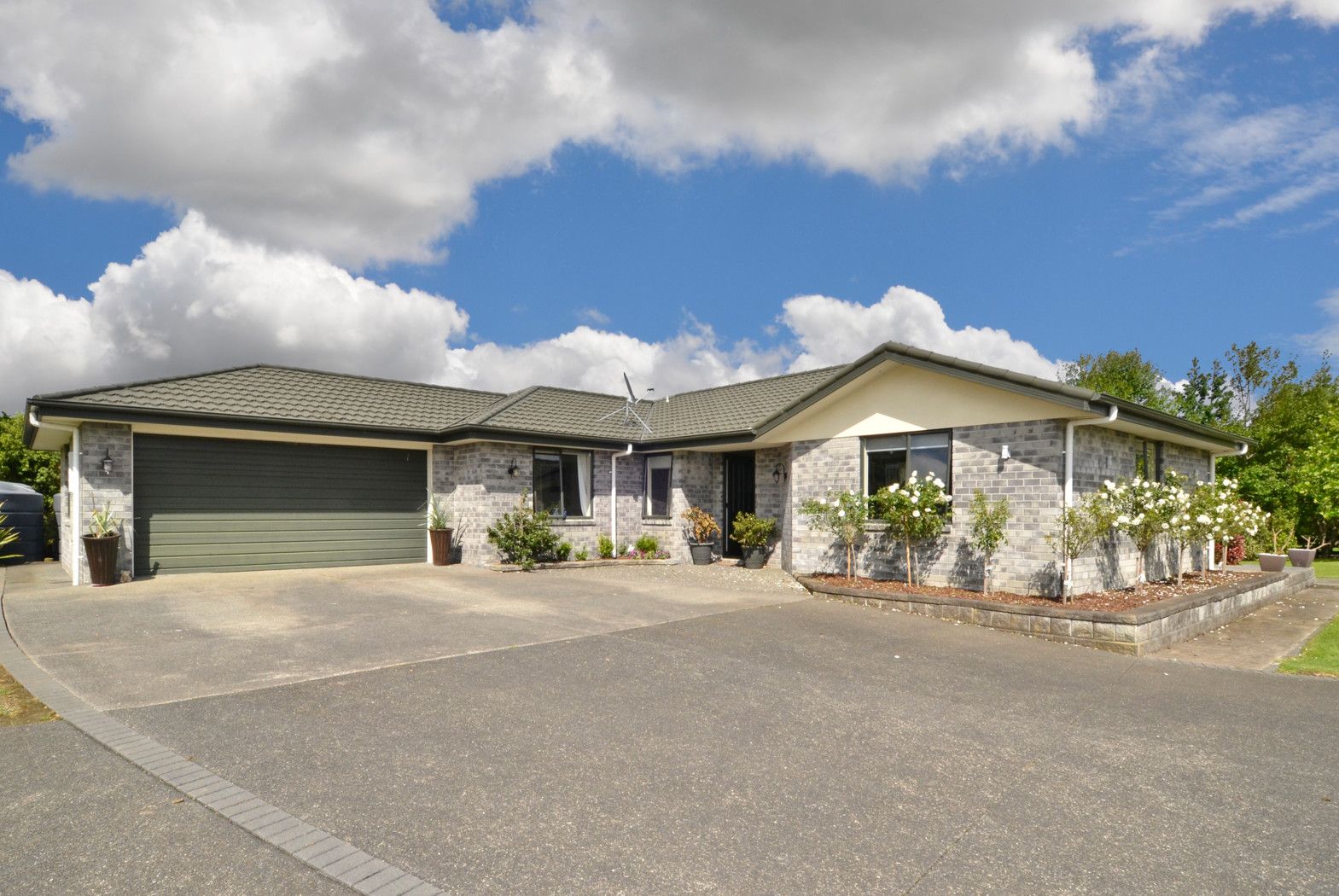 73 Taipan Place, Alfriston, Manukau City