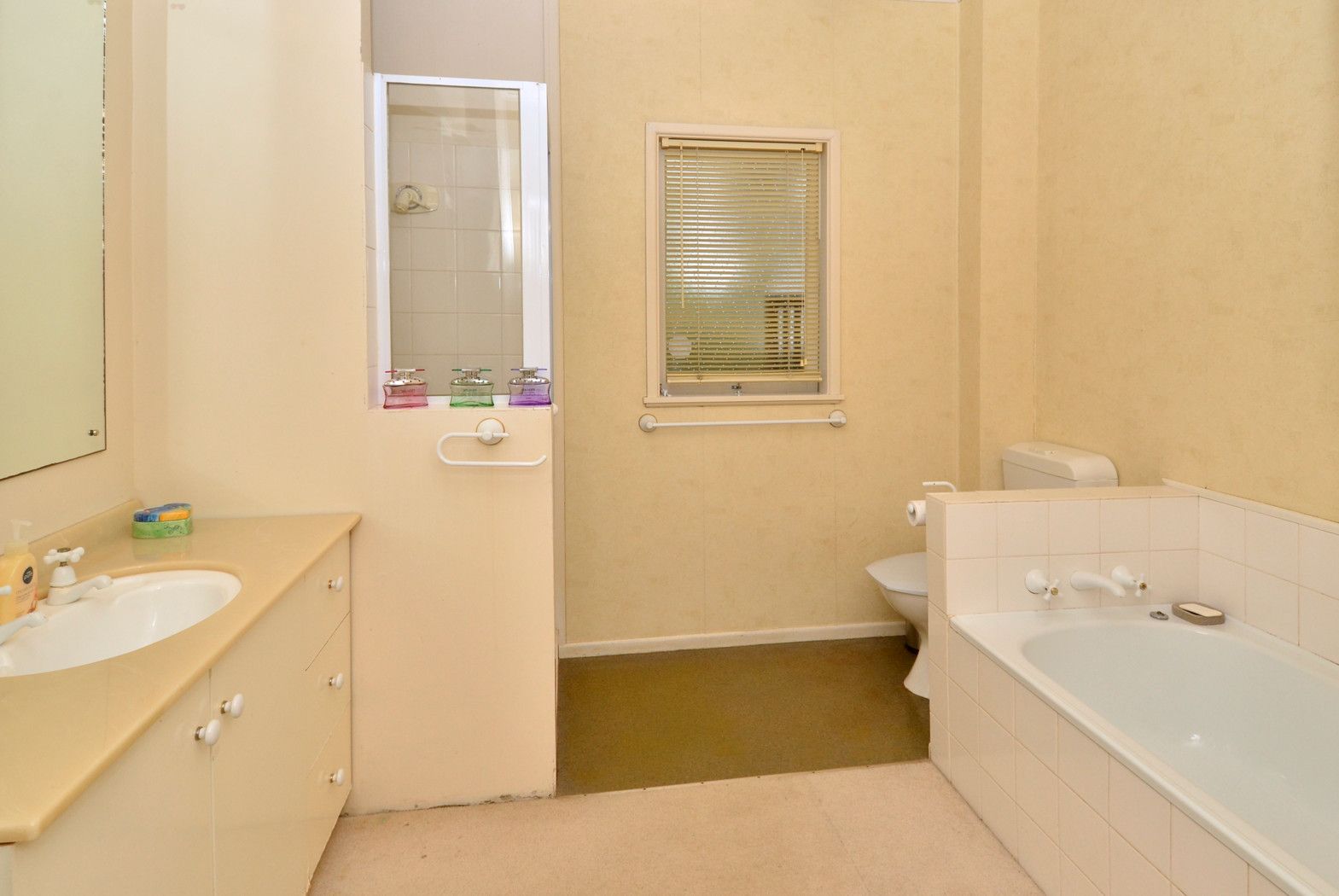 70 Grande Vue Road, Hill Park, Manukau City