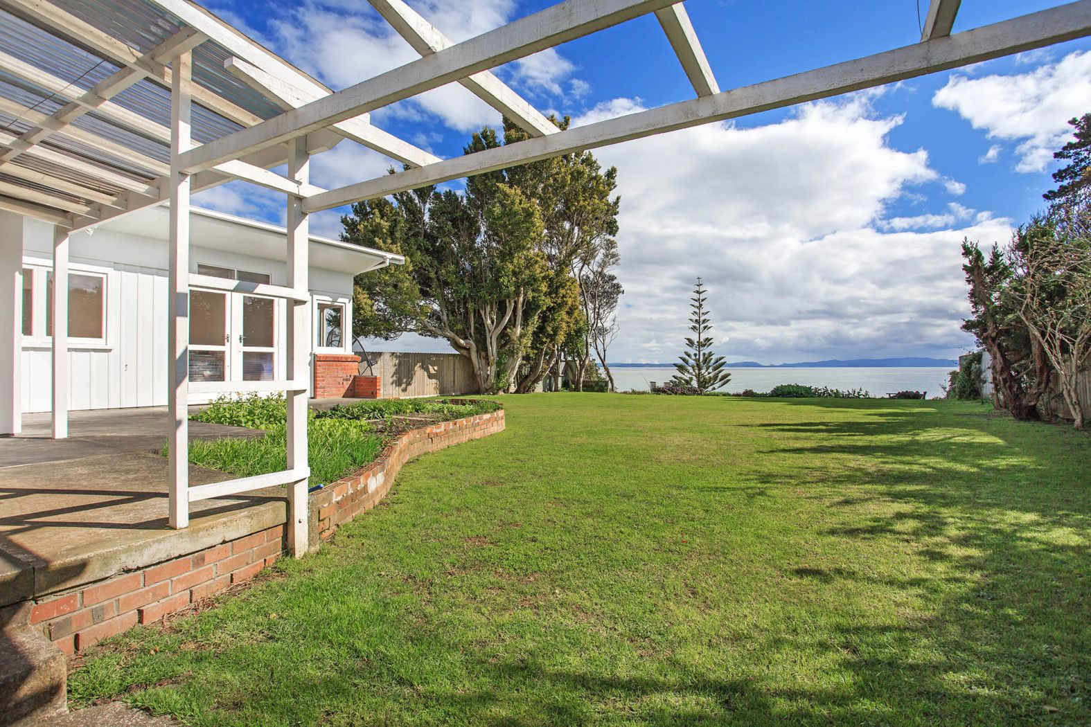 6 Domain Road, Weymouth, Manukau City