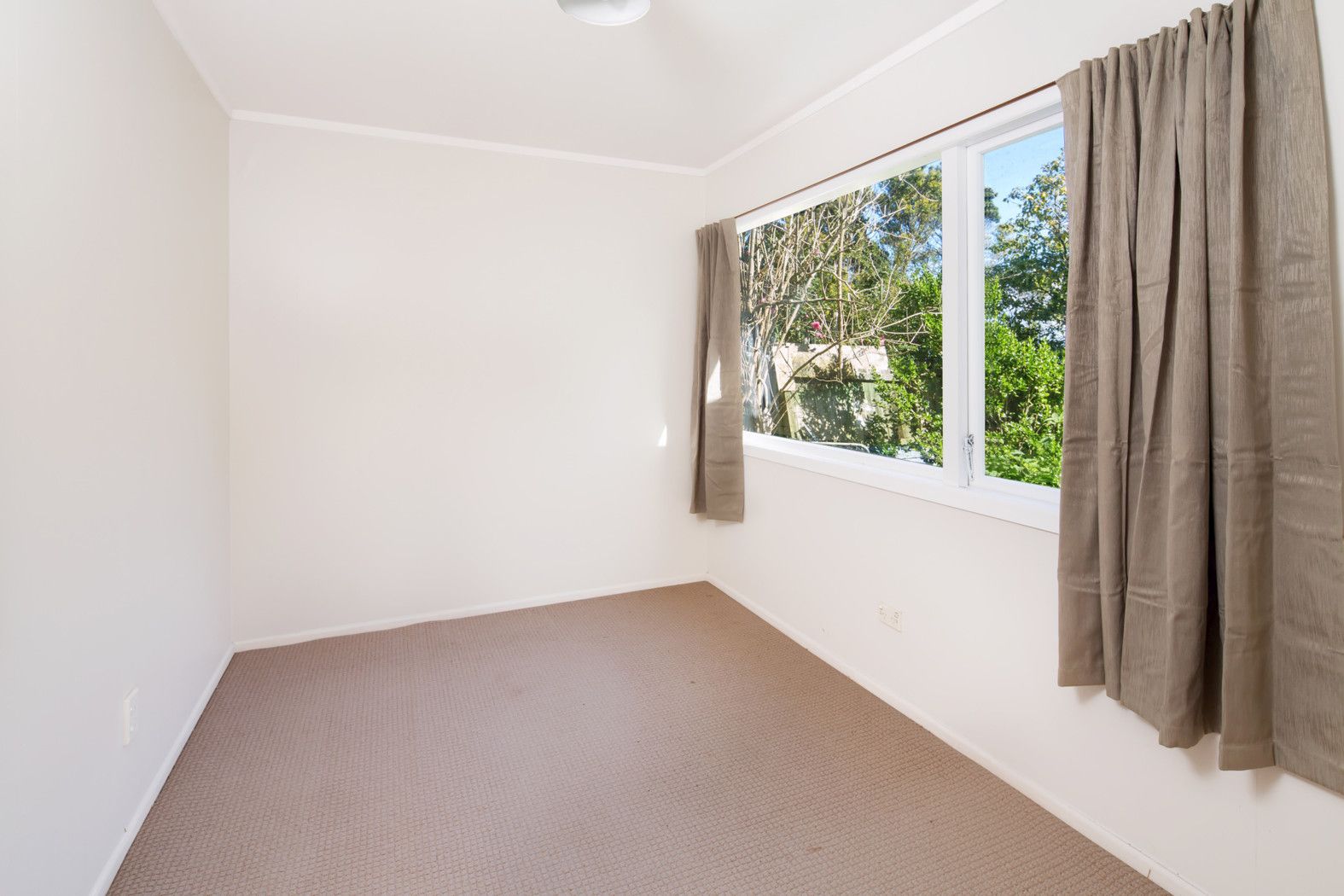 8 Domain Road, Weymouth, Manukau City