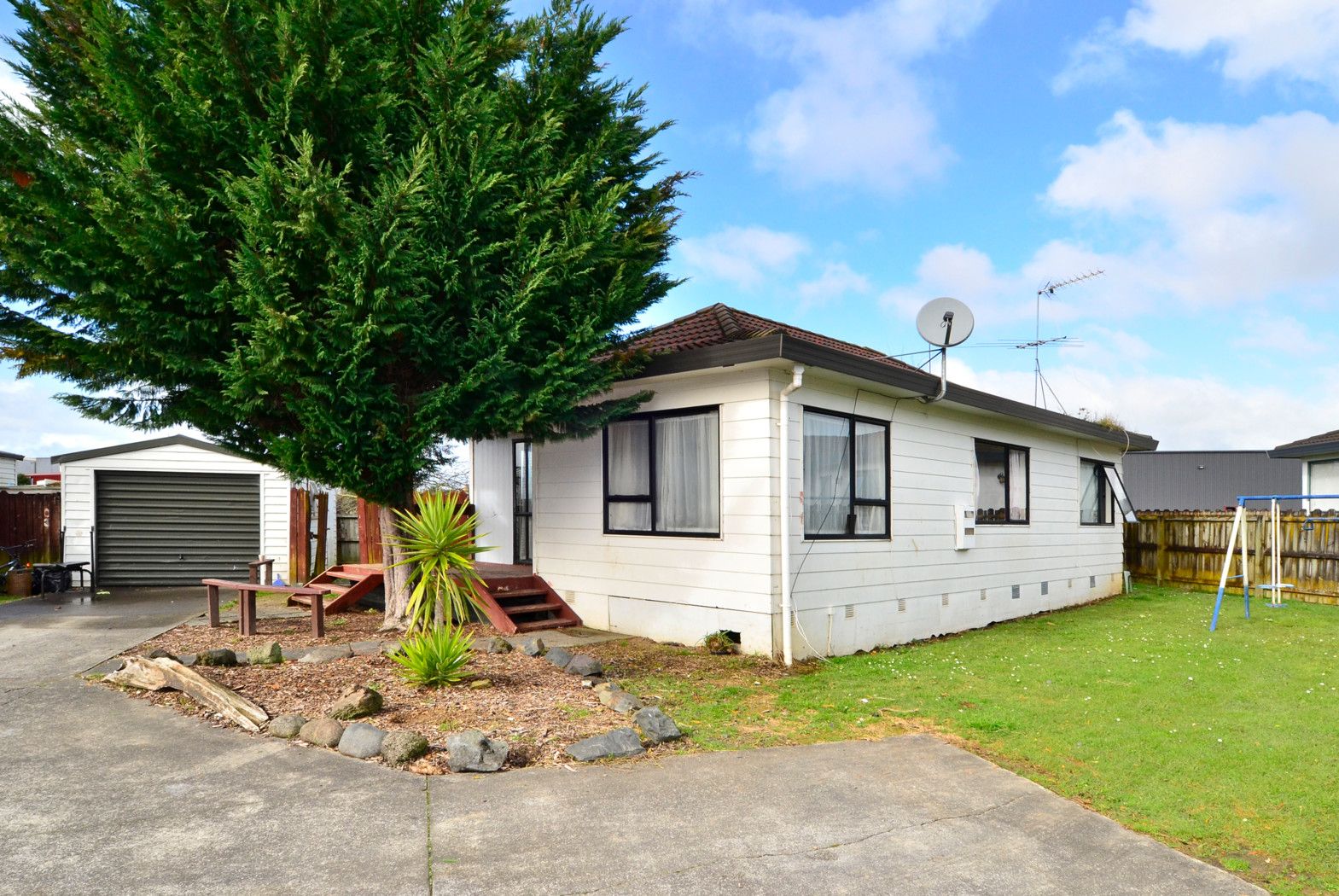 42a Trimdon Street, Manurewa, Manukau City