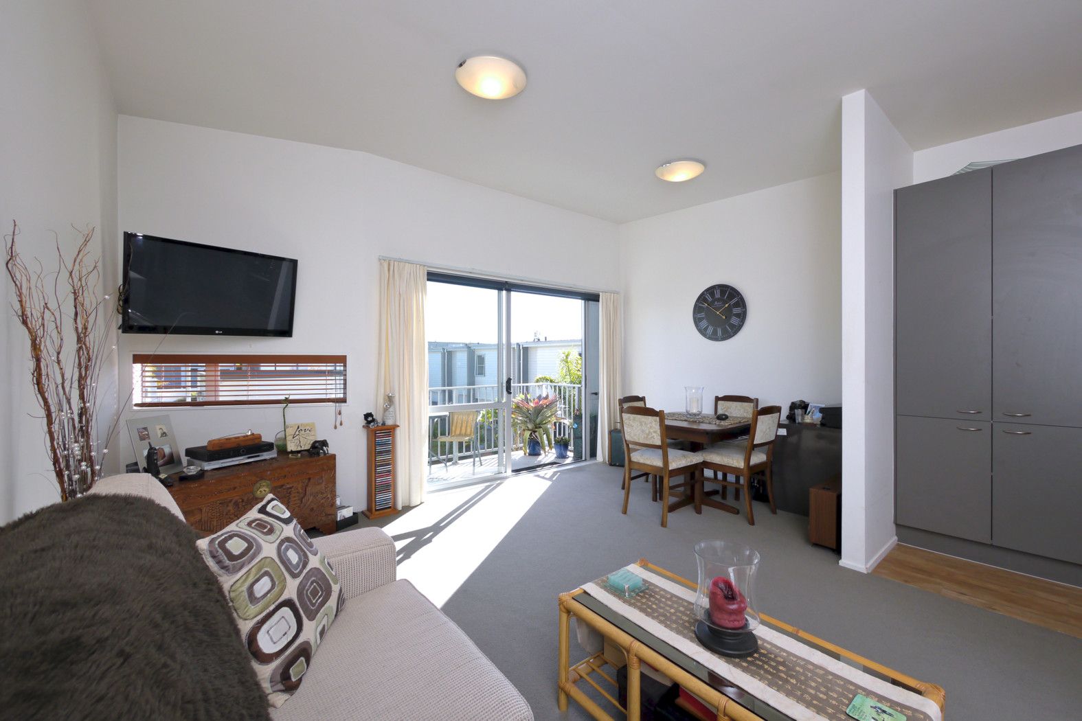 16/7 Kelvin Hart Drive, Botany, Auckland