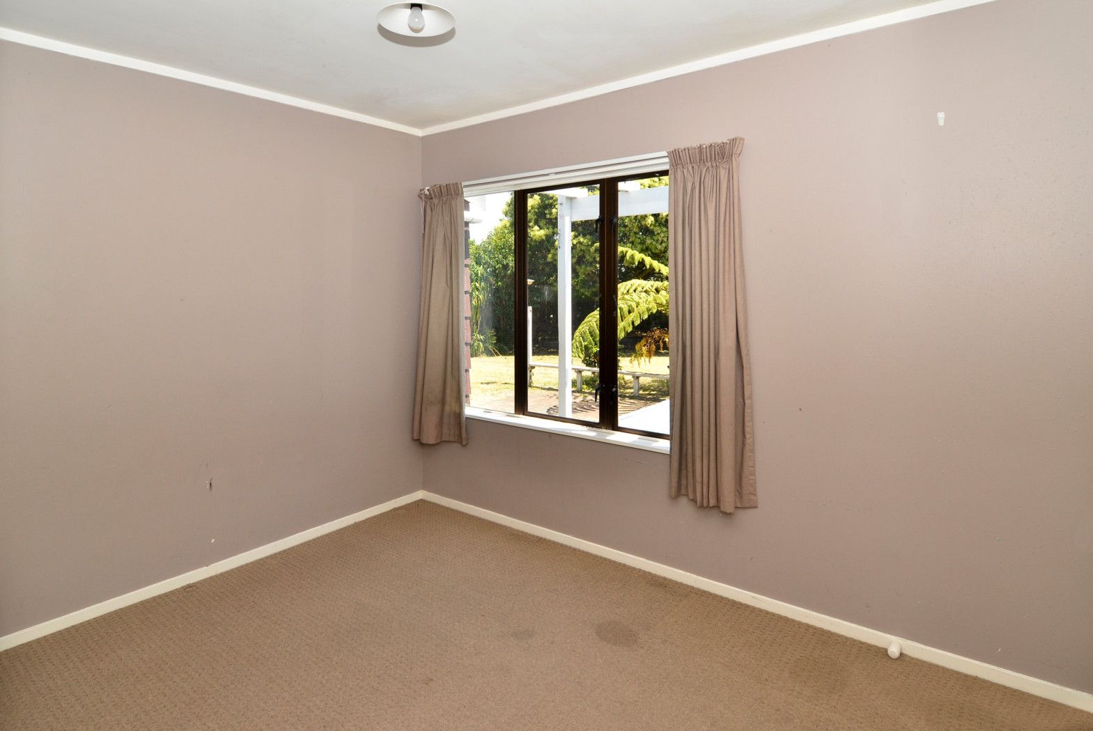 16 Finlayson Avenue, Clendon Park, Manukau City