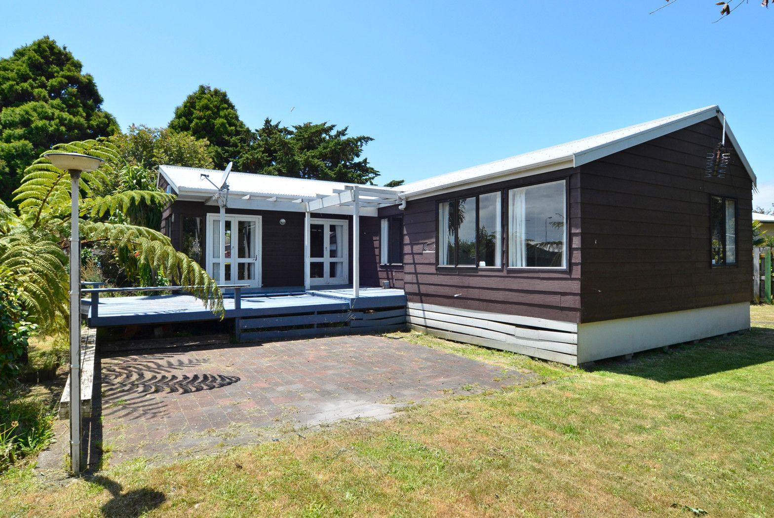 16 Finlayson Avenue, Clendon Park, Manukau City