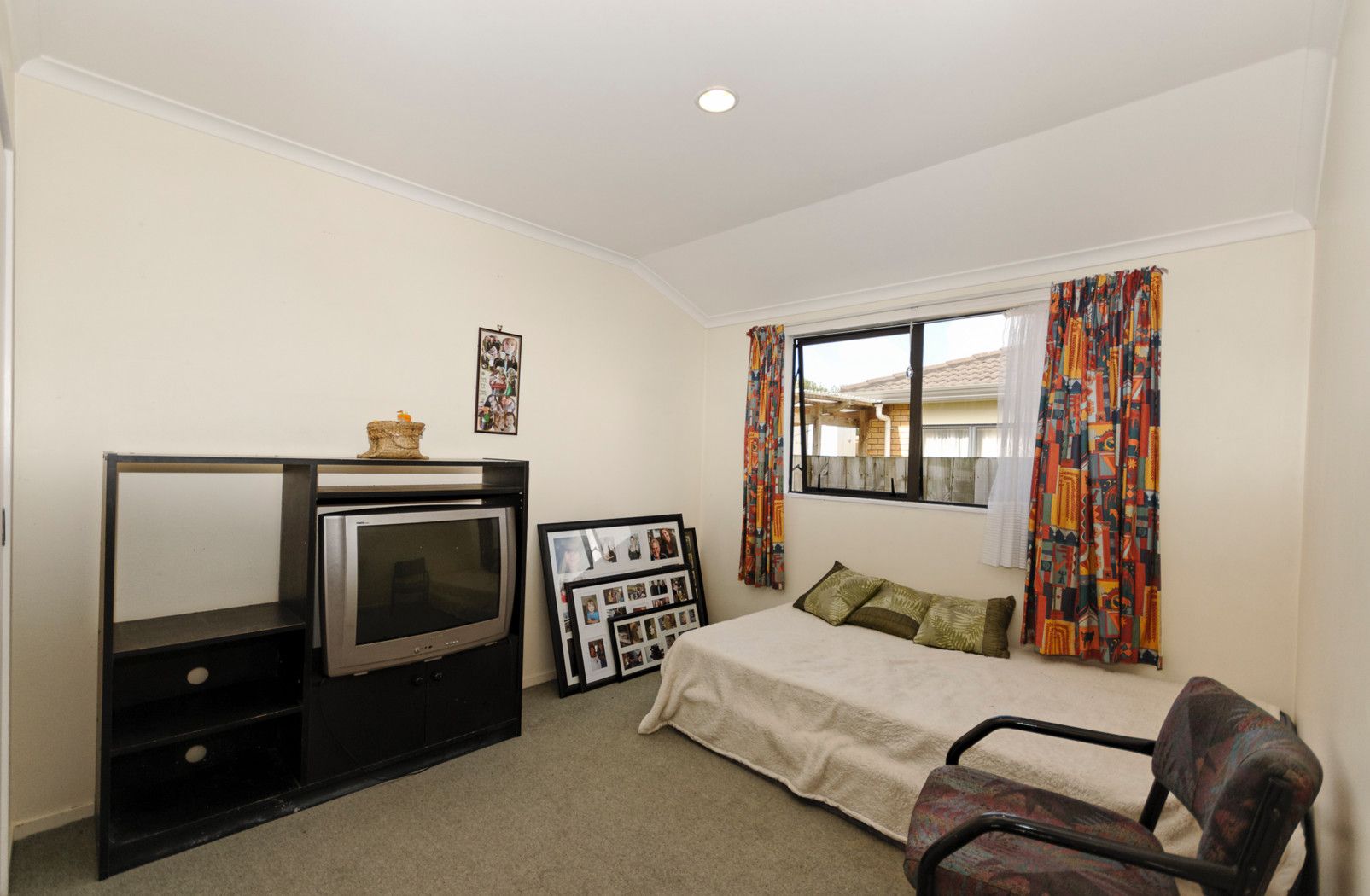 *10 Ginders Drive, Massey, Waitakere City