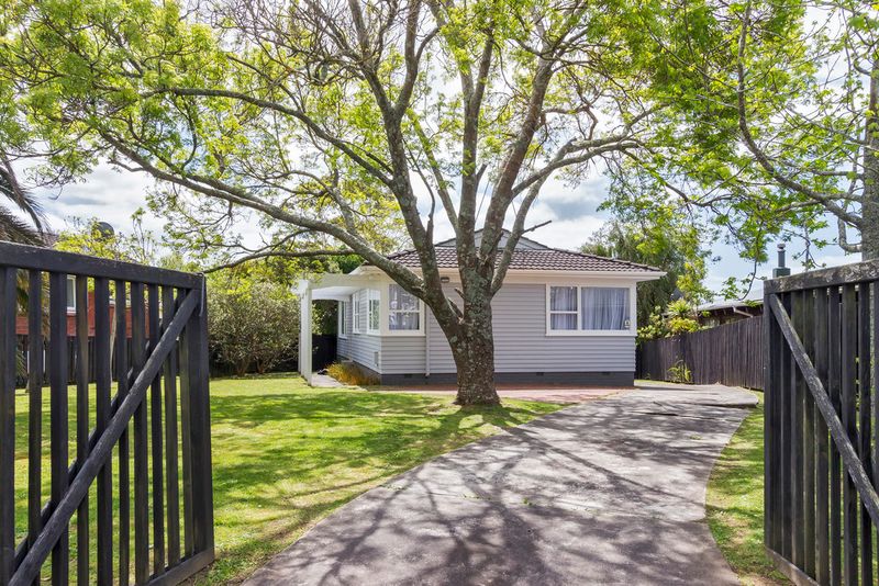 So Easy To Love - Pakuranga