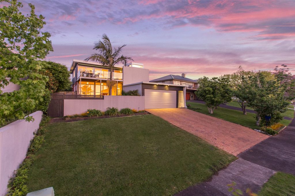 72 Fisher Parade, Sunnyhills, Manukau City