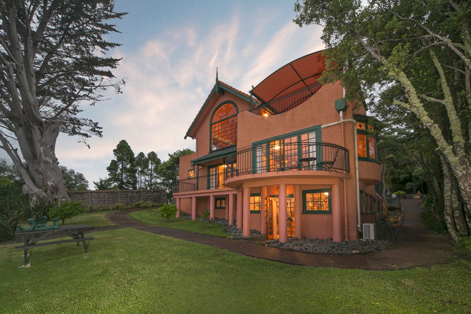 29B Lookout Drive, Laingholm, Waitakere City