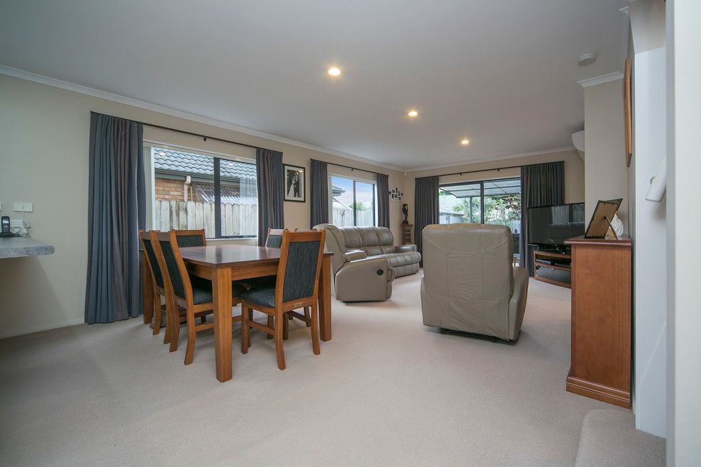 61 Espalier Drive, Henderson, Waitakere City