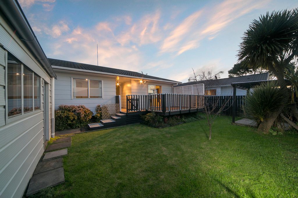 1/161 Bruce Mclaren Road, Henderson, Waitakere City