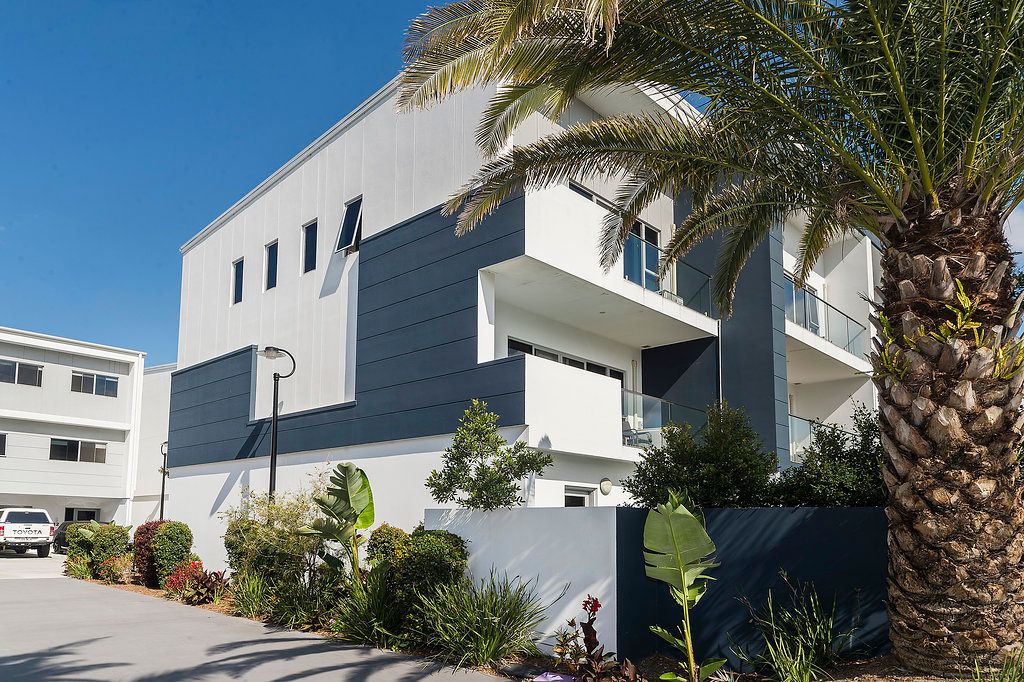 jared design poole for Avenue House QLD Hope Sale 88 Broadwater island,