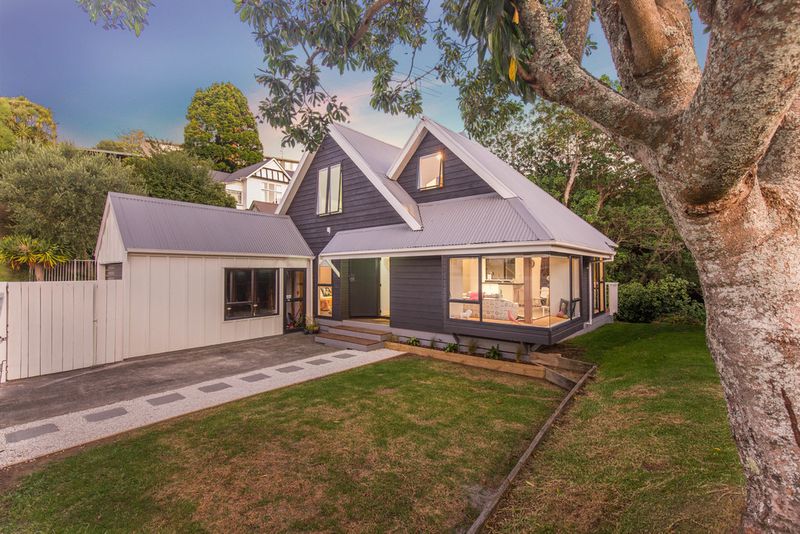 Auction Brought Forward To Tuesday - Remuera