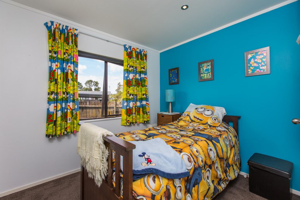 2/18 Aurea Avenue, Pakuranga, Manukau City