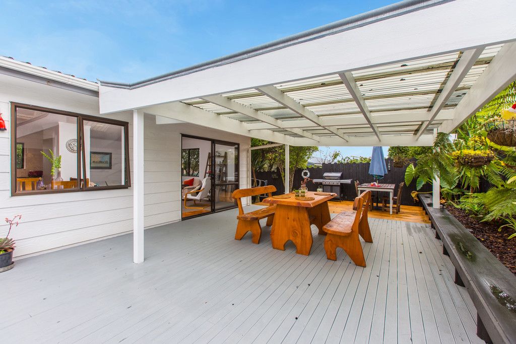 13a Everglade Drive, Goodwood Heights, Manukau City