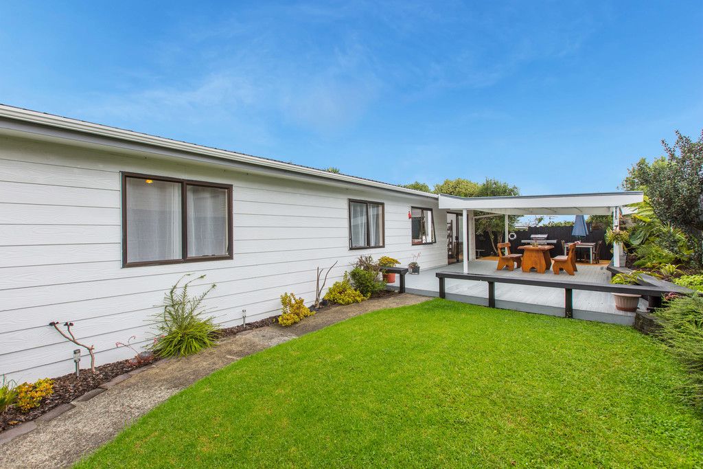 13a Everglade Drive, Goodwood Heights, Manukau City