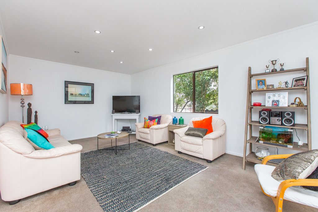 13a Everglade Drive, Goodwood Heights, Manukau City