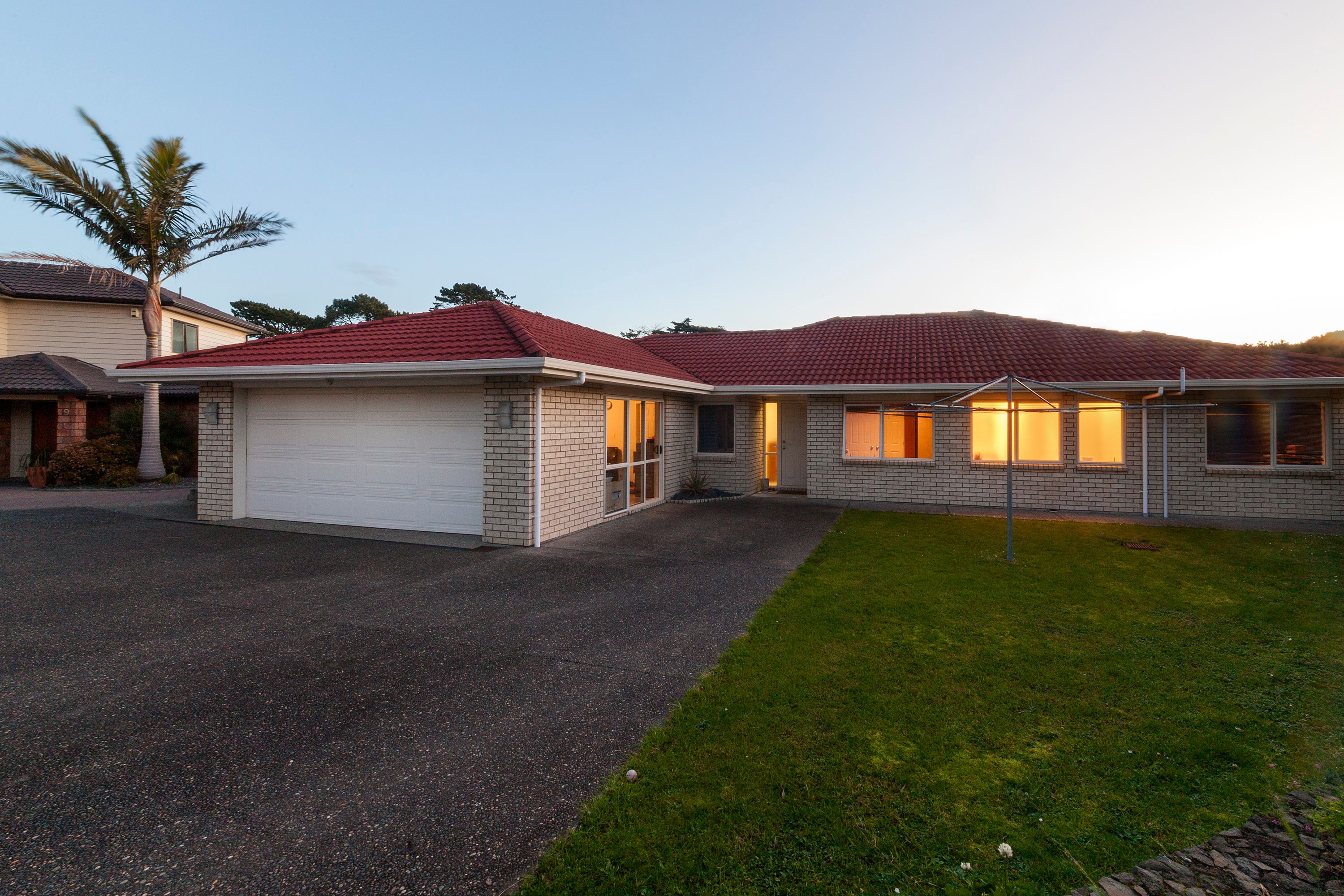 7 Nicholas Gibbons Drive, Clendon Park, Manukau City