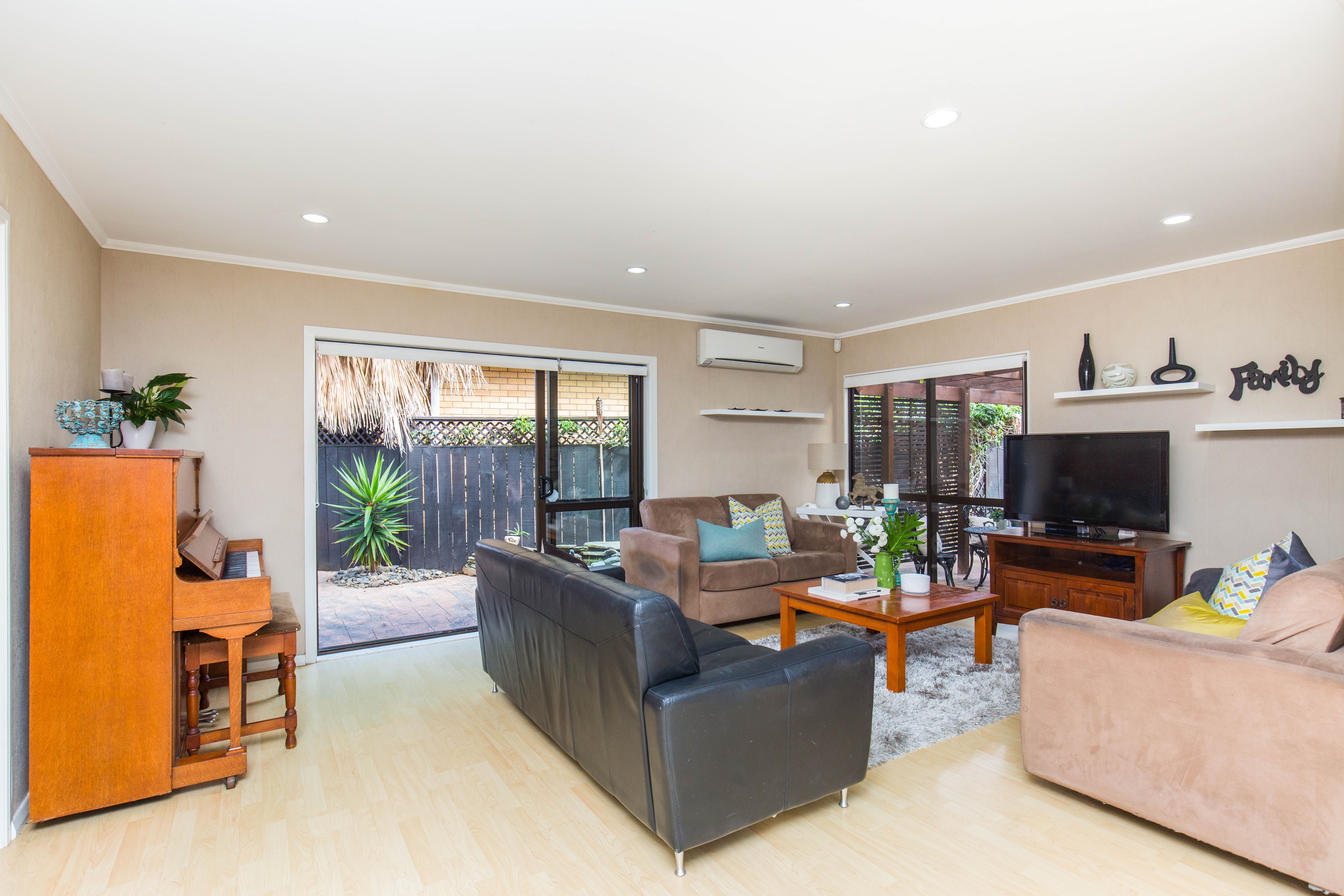 10B Britannia Place, Half Moon Bay, Manukau City