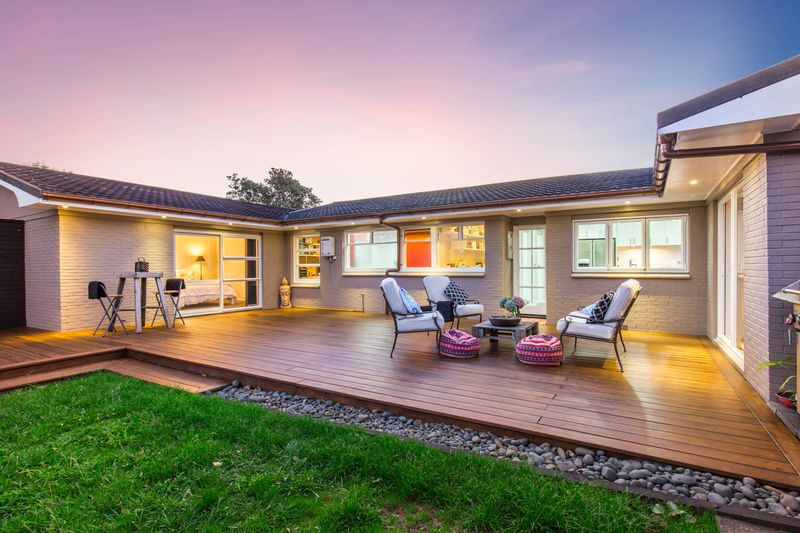 Delightful Brick and Tile - Sunnyhills