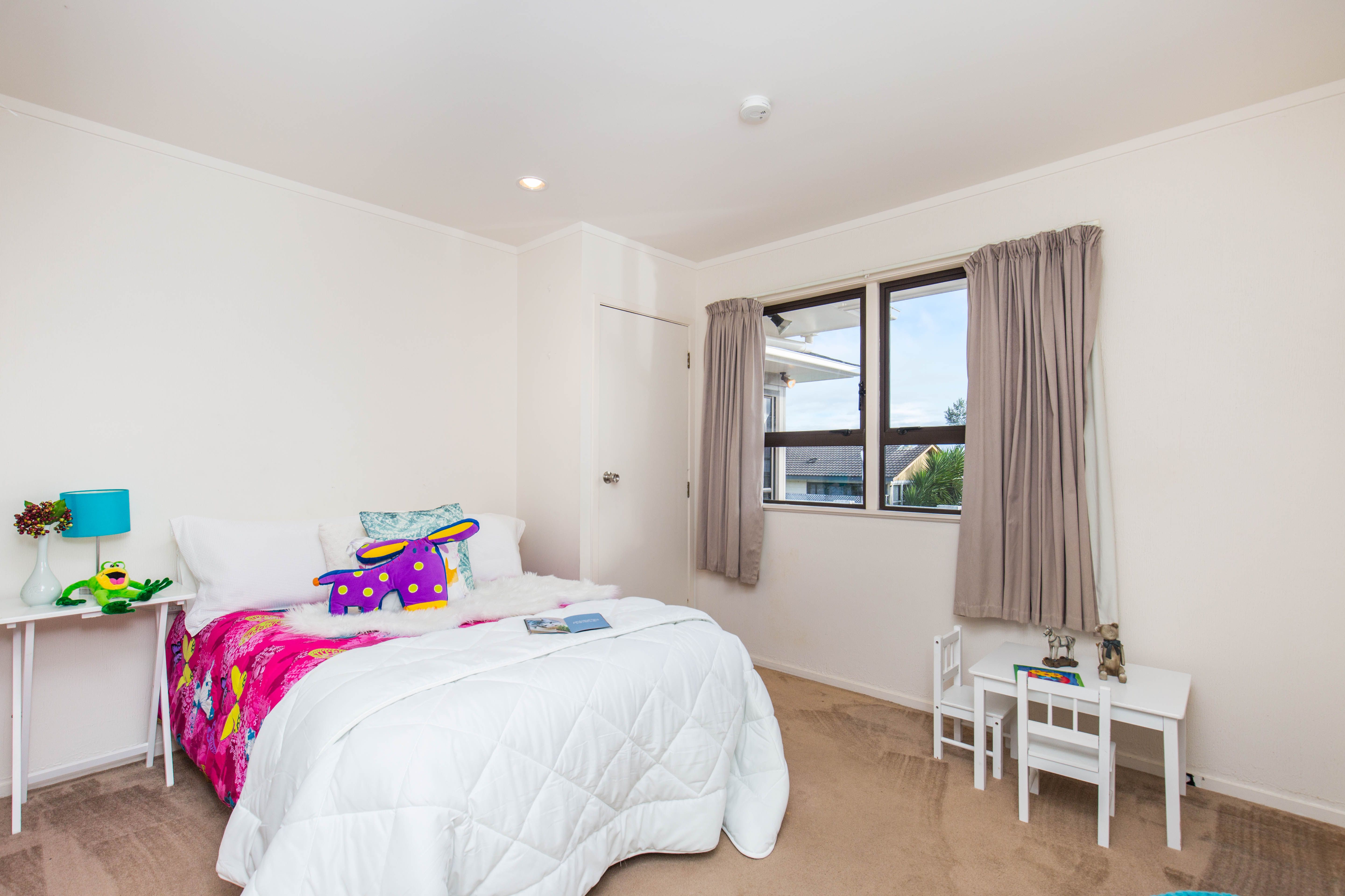 16 Steen Place, Mangere Bridge, Manukau City