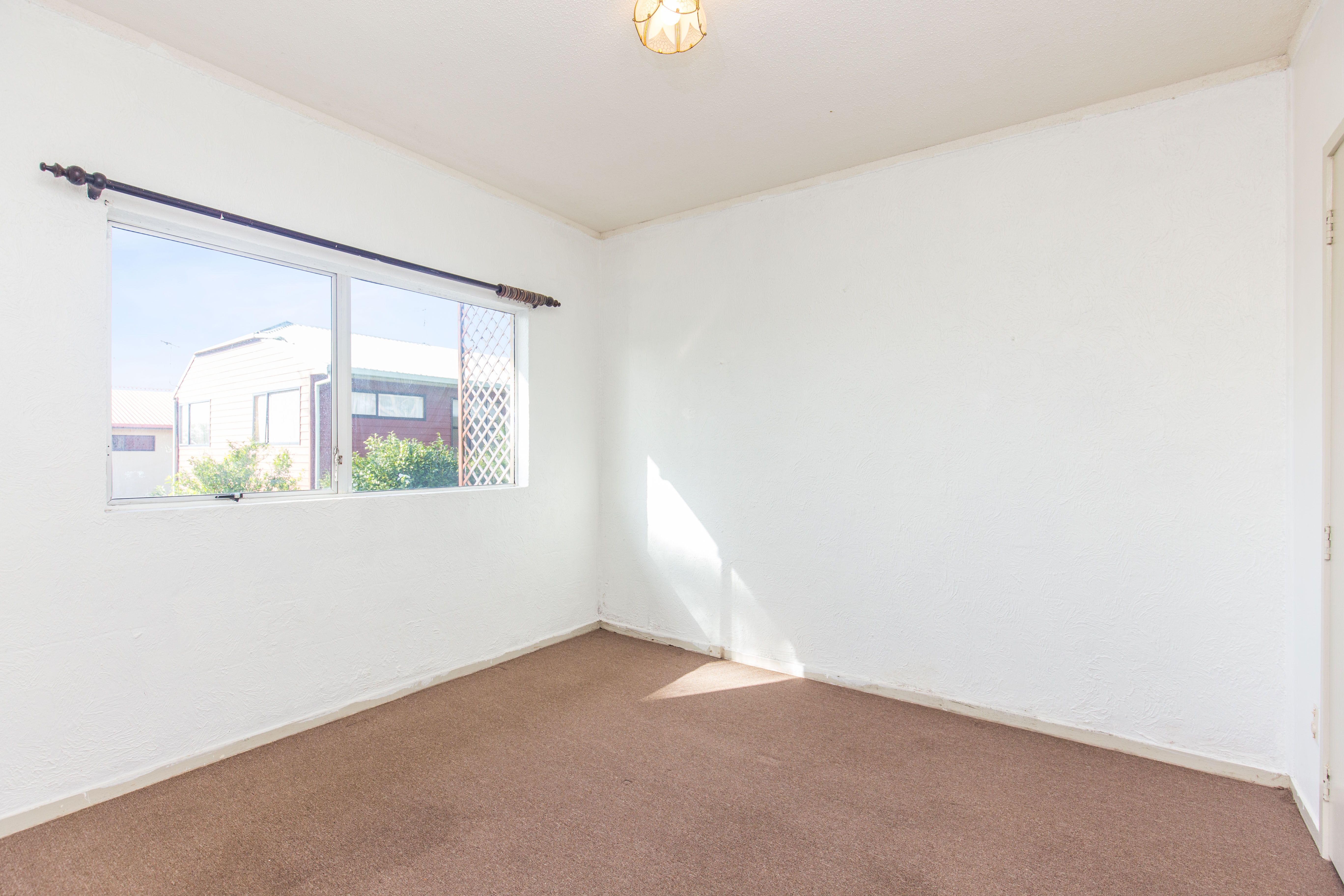 5/92 Titirangi Road, New Lynn, Waitakere City