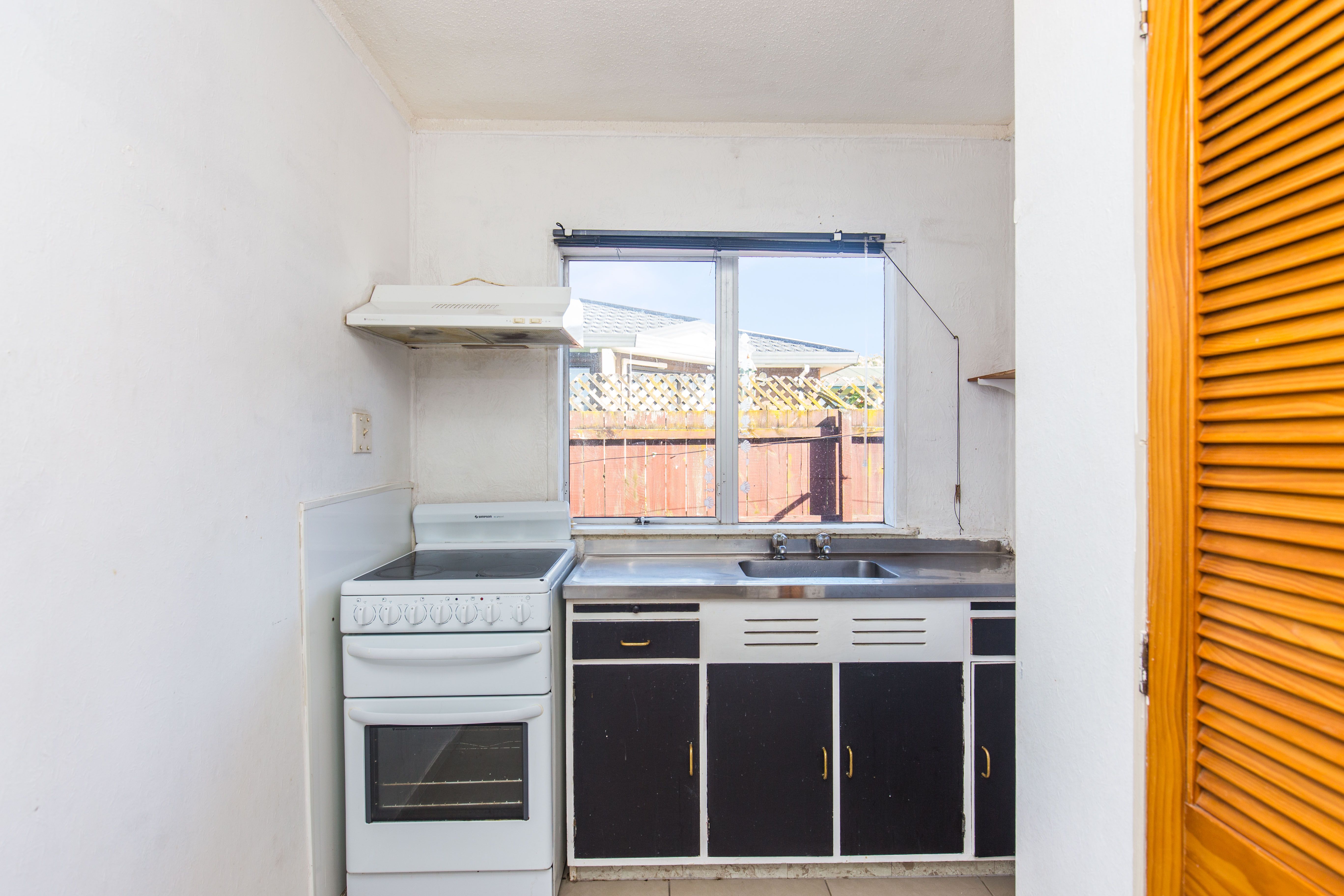 5/92 Titirangi Road, New Lynn, Waitakere City