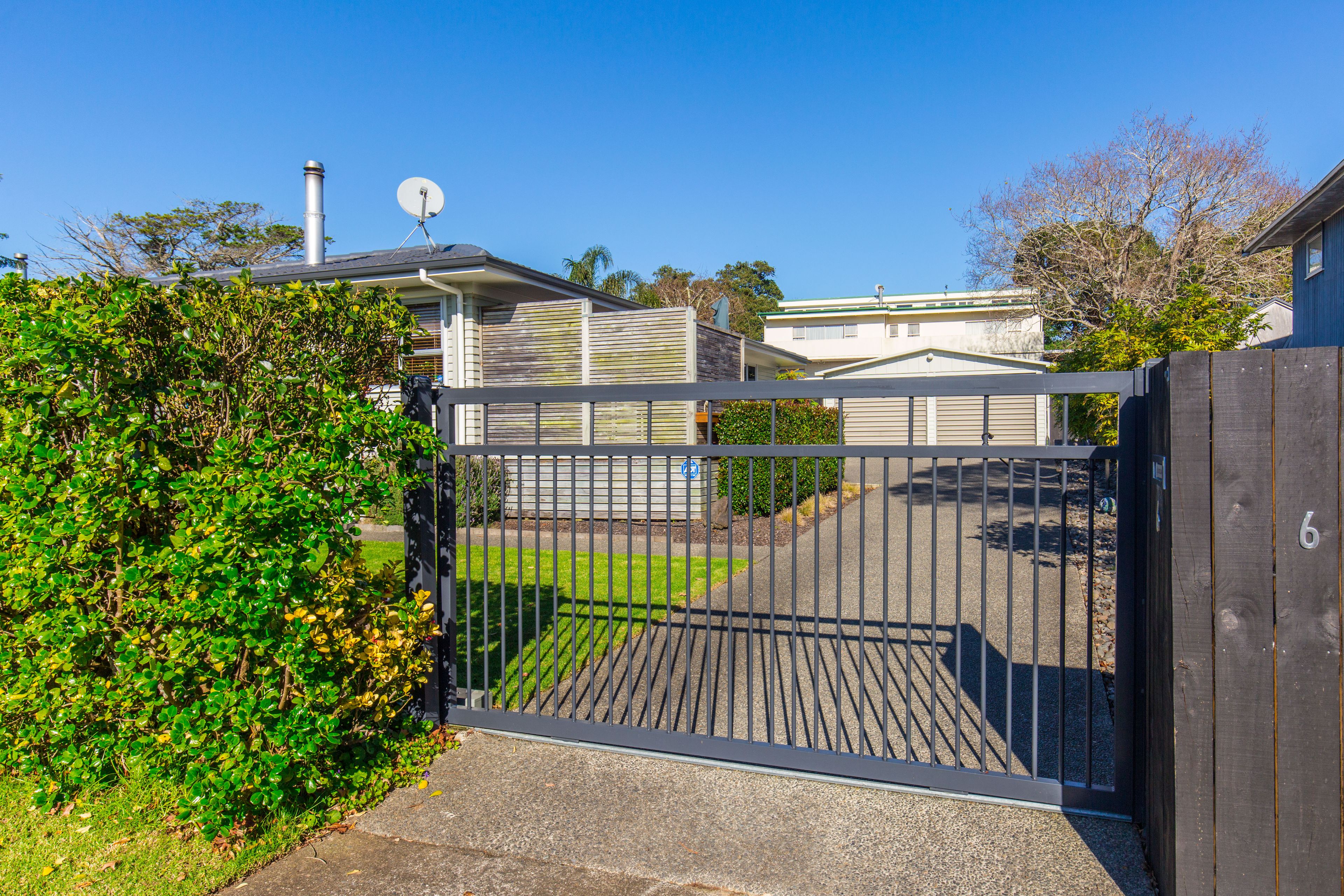 6 Waterlea Avenue, Mangere Bridge, Manukau City