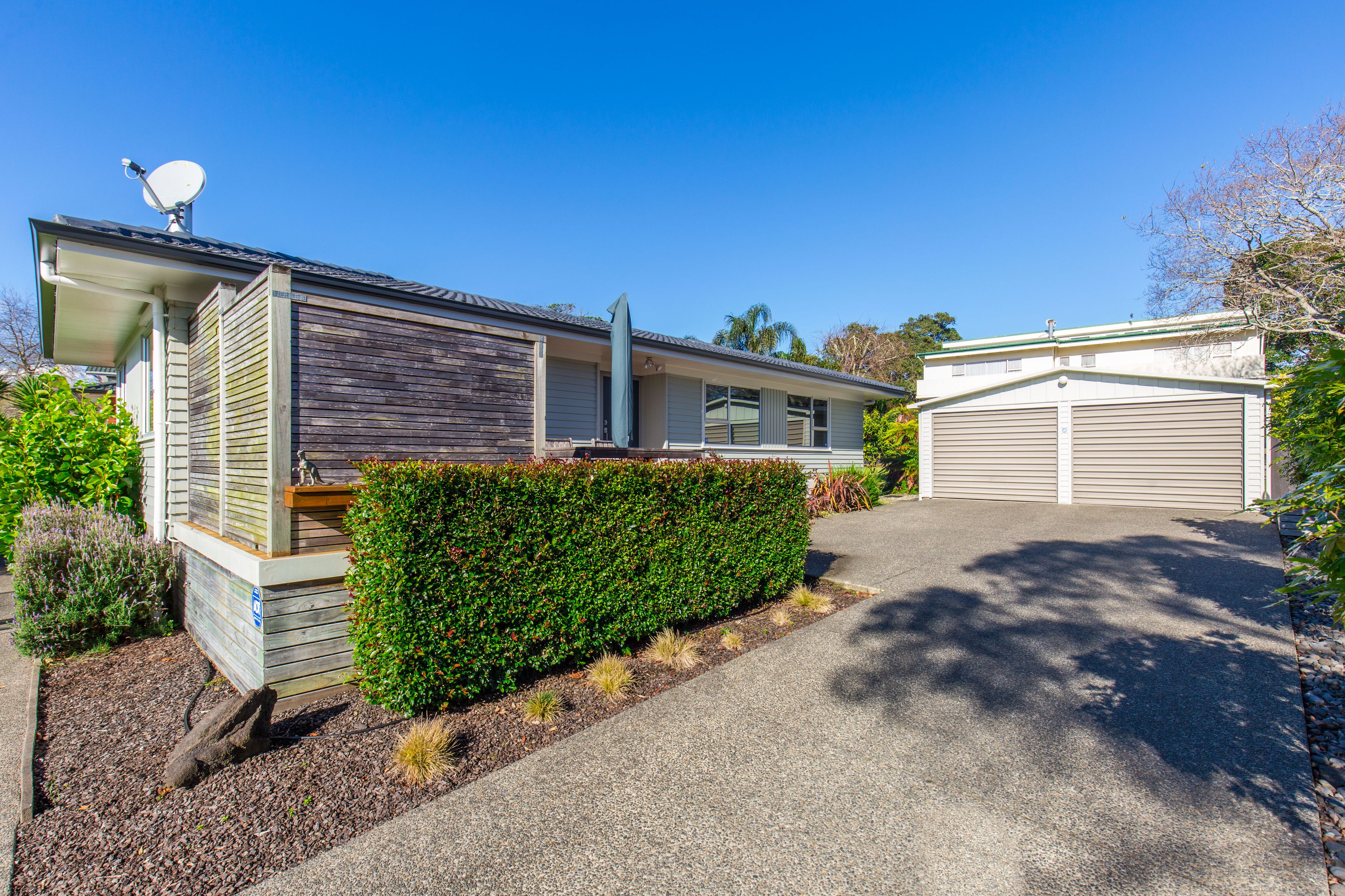 6 Waterlea Avenue, Mangere Bridge, Manukau City