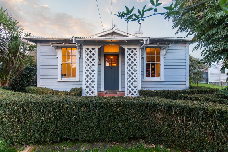 #NeatOnNikau - Otahuhu