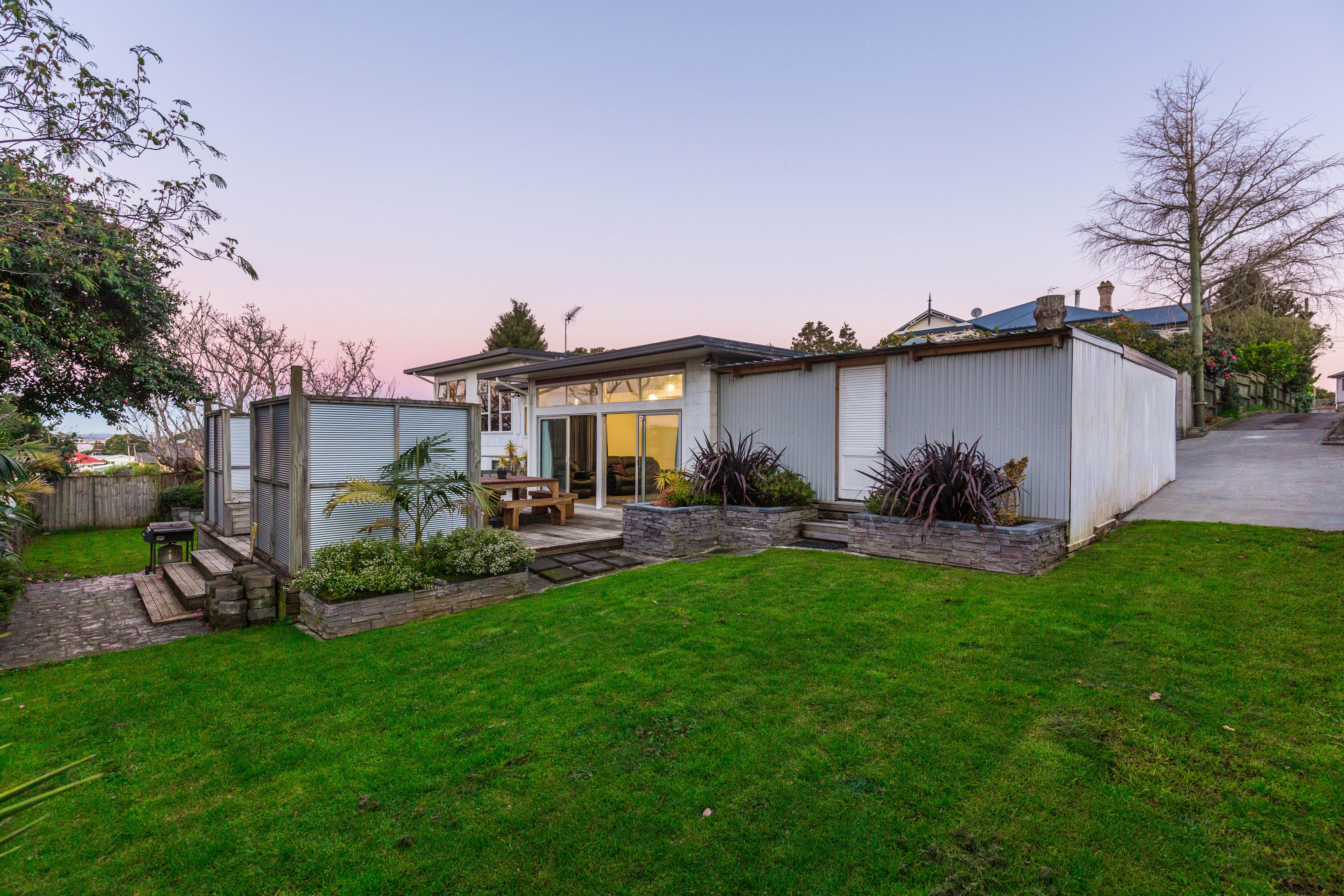 5 Hastie Avenue, Mangere Bridge, Manukau City