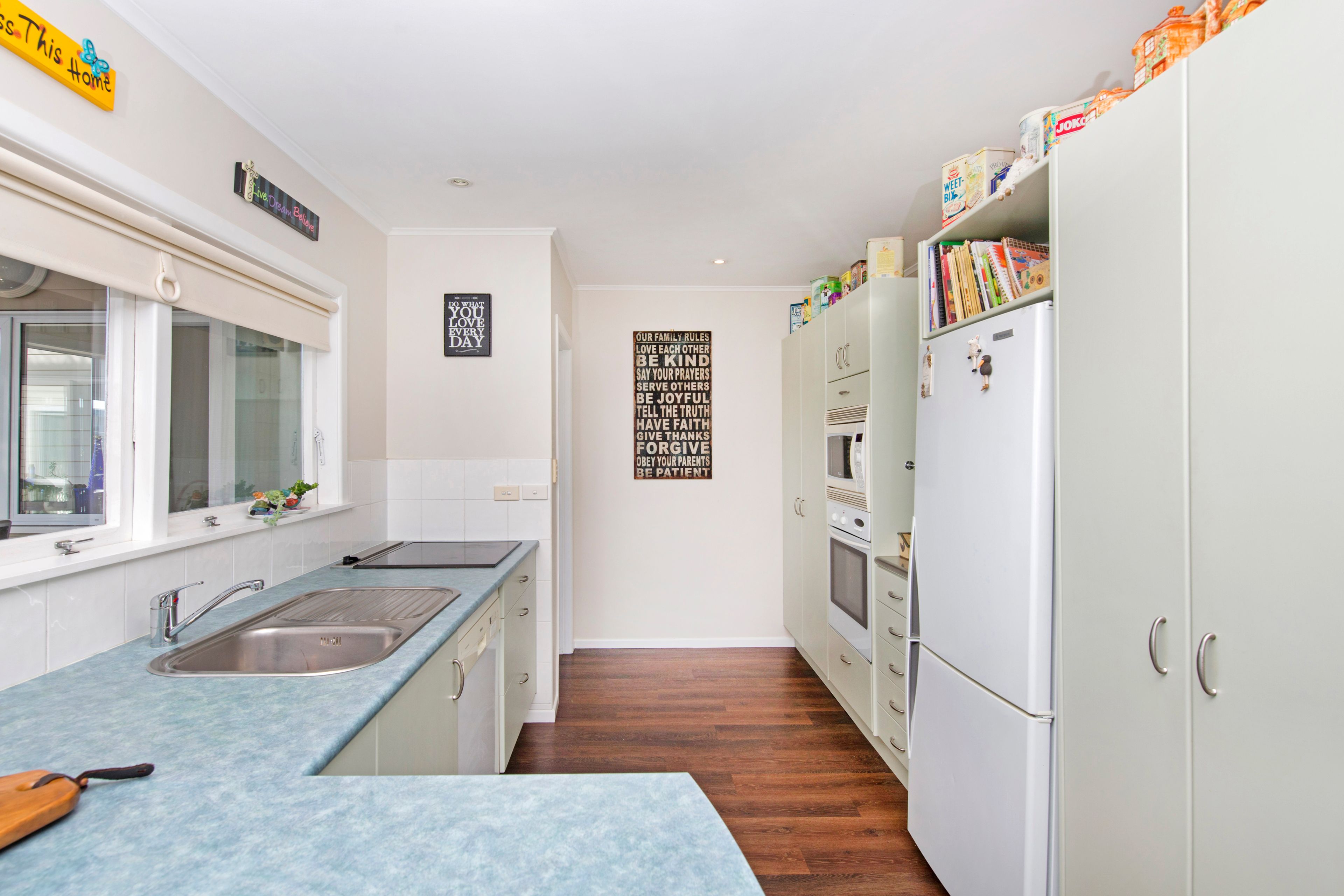 15 The Crest, Sunnyhills, Manukau City