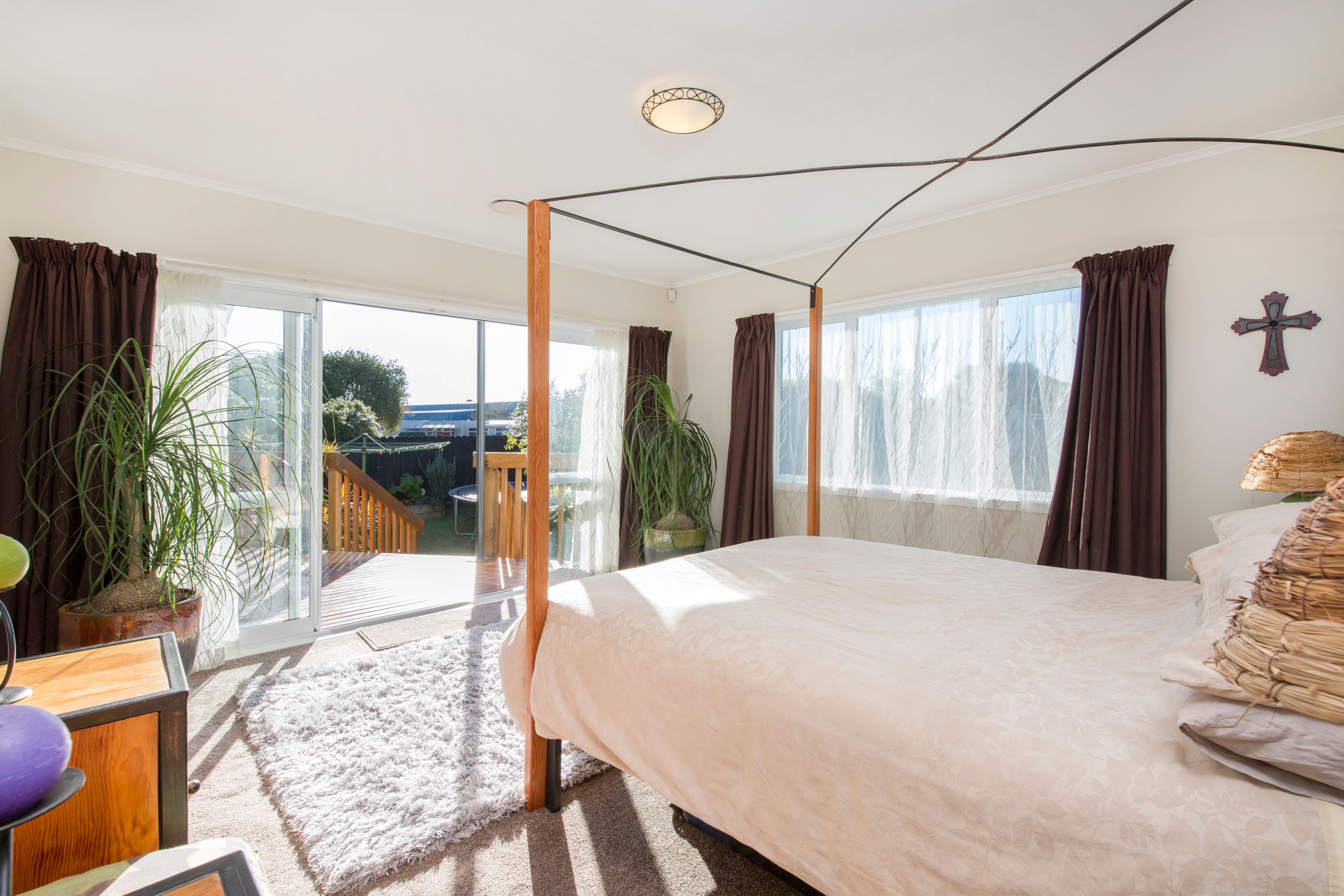 15 The Crest, Sunnyhills, Manukau City