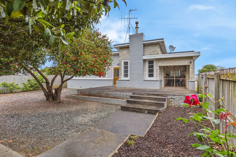 #LivingLarge - Mangere East