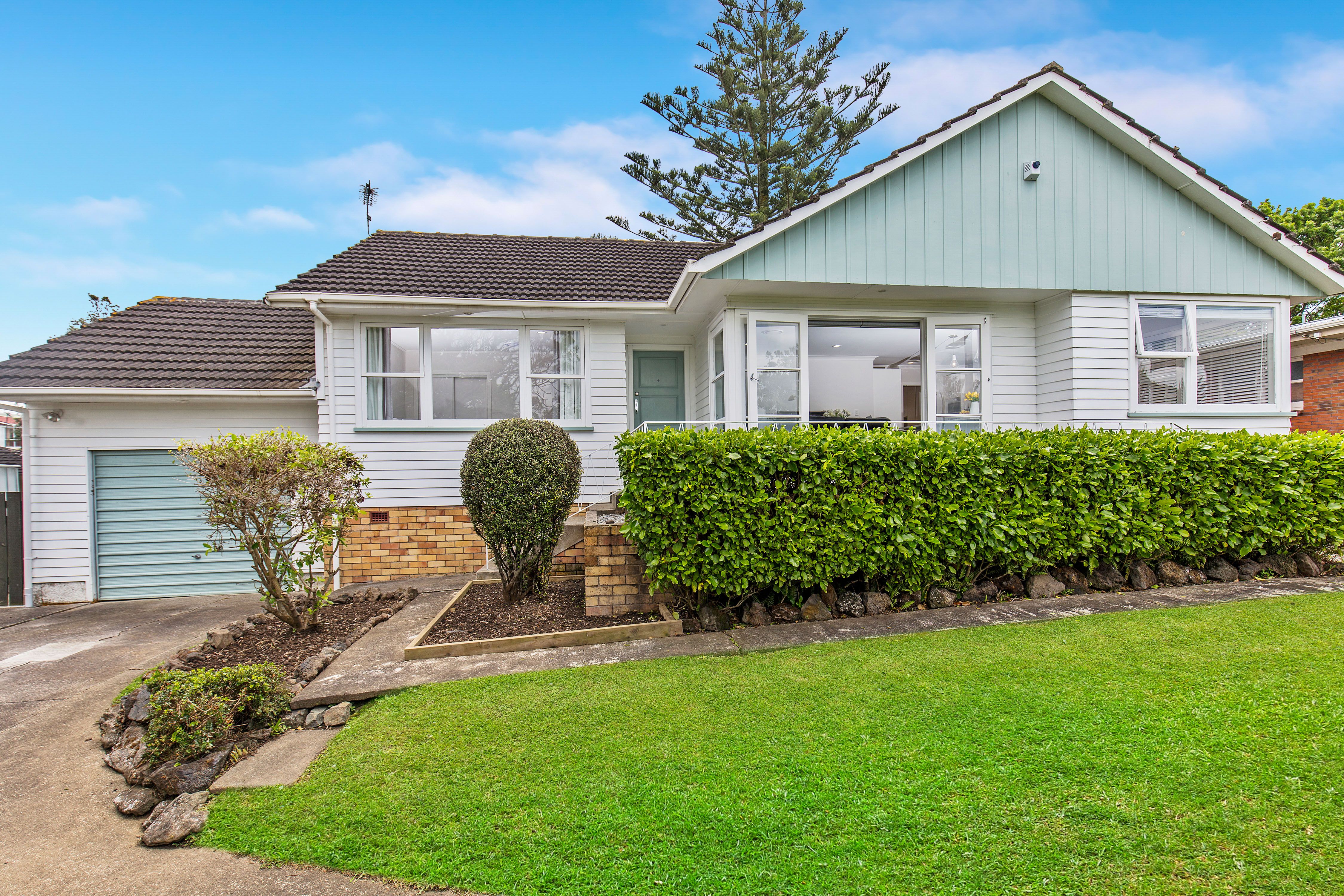 4 Portadown Avenue, Pakuranga Heights, Manukau City