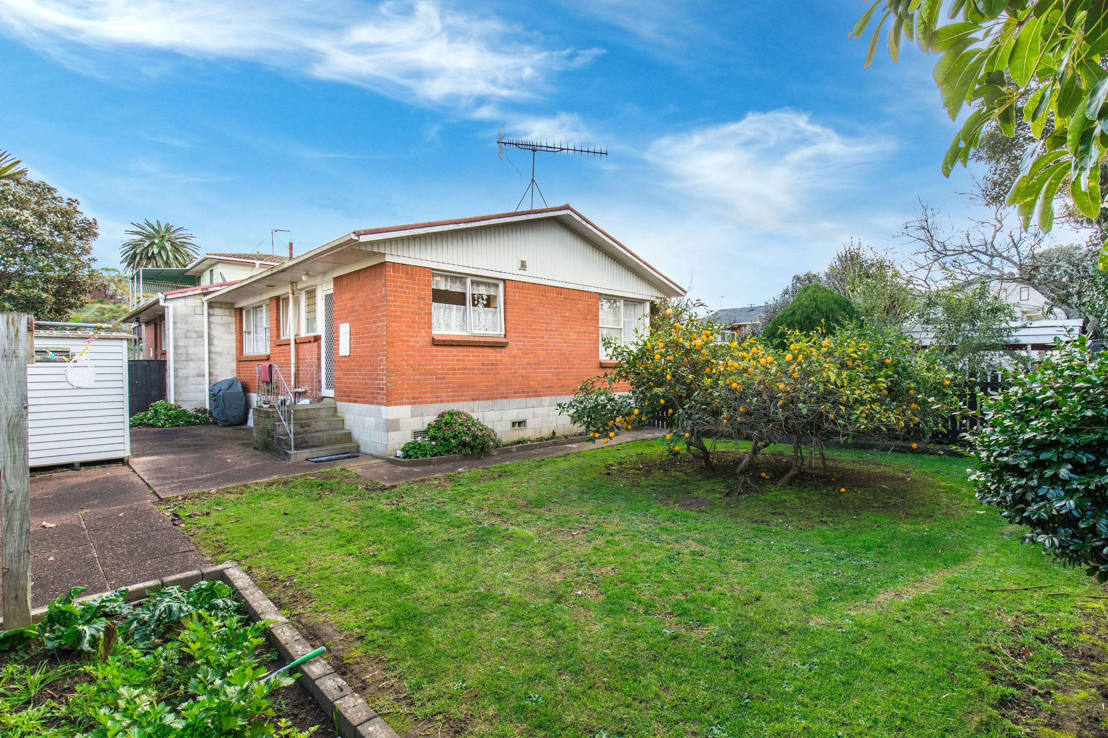 2/93 Coronation Road, Mangere Bridge, Manukau City
