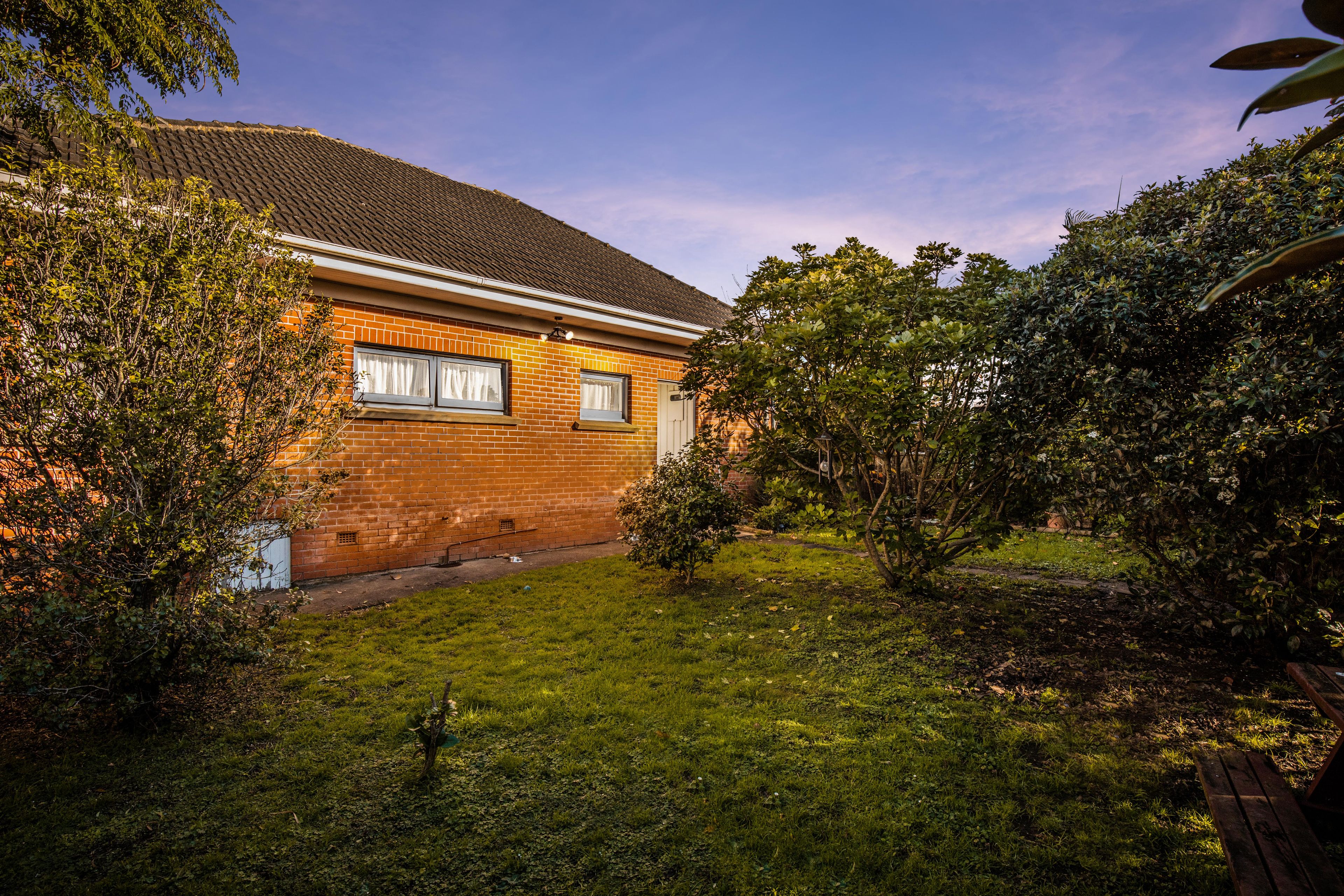 15 Wellesley Road, Mangere Bridge, Manukau City